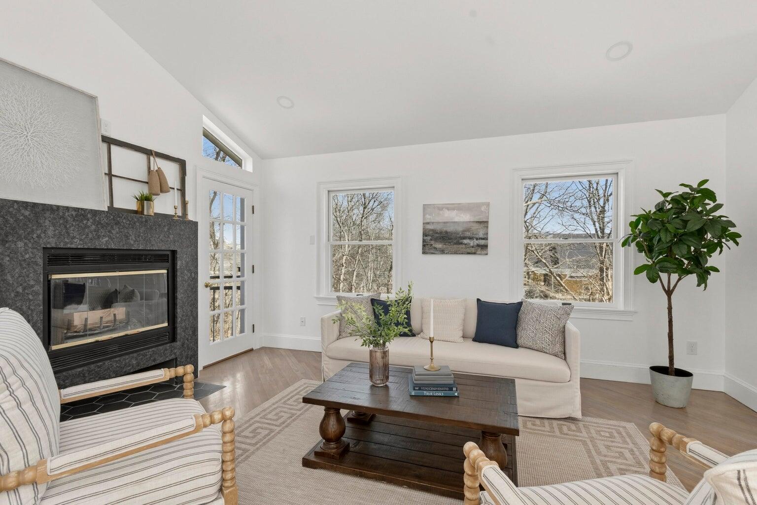 86 Harry Kemp Way Provincetown MA 02657