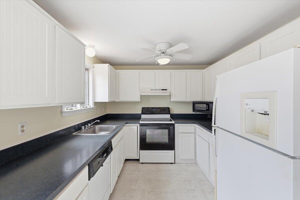 18 Woodview Drive Falmouth MA 02540