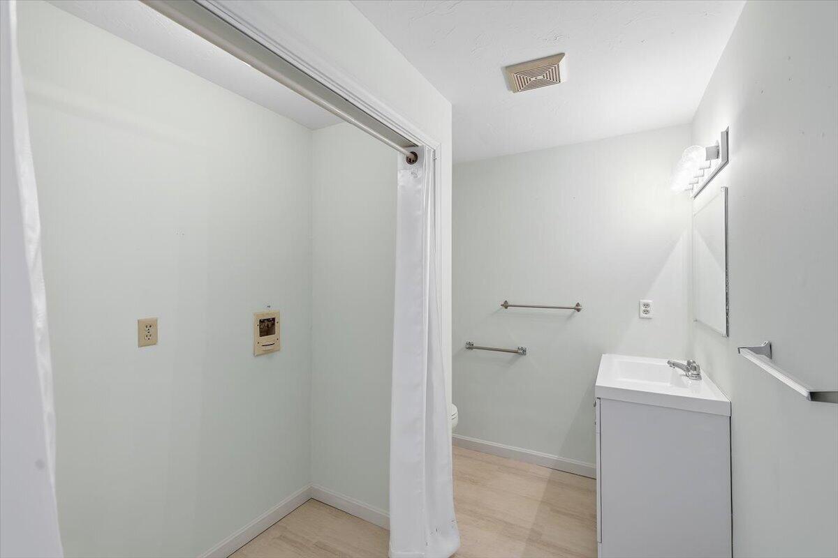 18 Woodview Drive Falmouth MA 02540