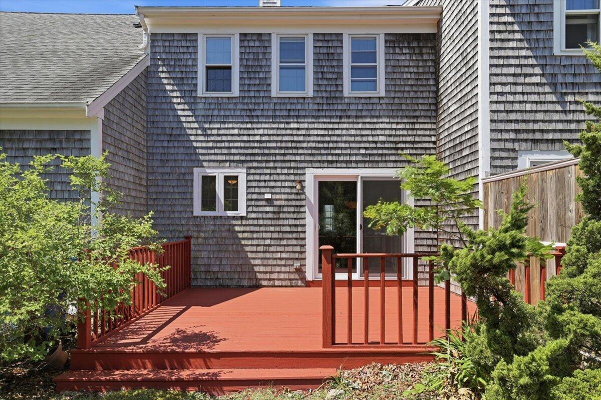 18 Woodview Drive Falmouth MA 02540