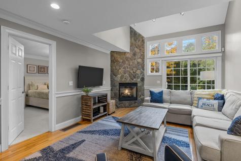 28 Gold Leaf Lane Mashpee MA 02649