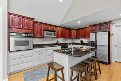 28 Gold Leaf Lane Mashpee MA 02649