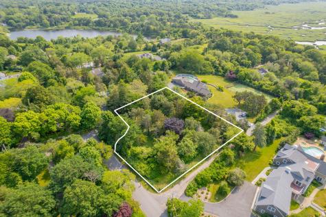 157 Scudder's Lane Barnstable MA 02630