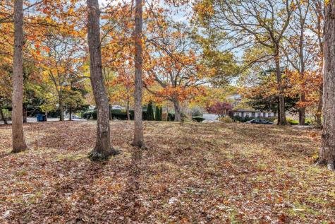 37 Nemsaket Road Falmouth MA 02540