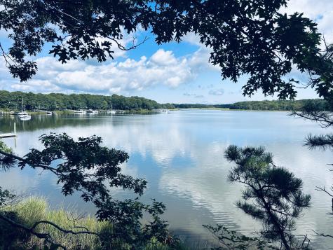 71 Tide Run Mashpee MA 02649