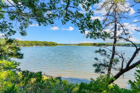 71 Tide Run Mashpee MA 02649