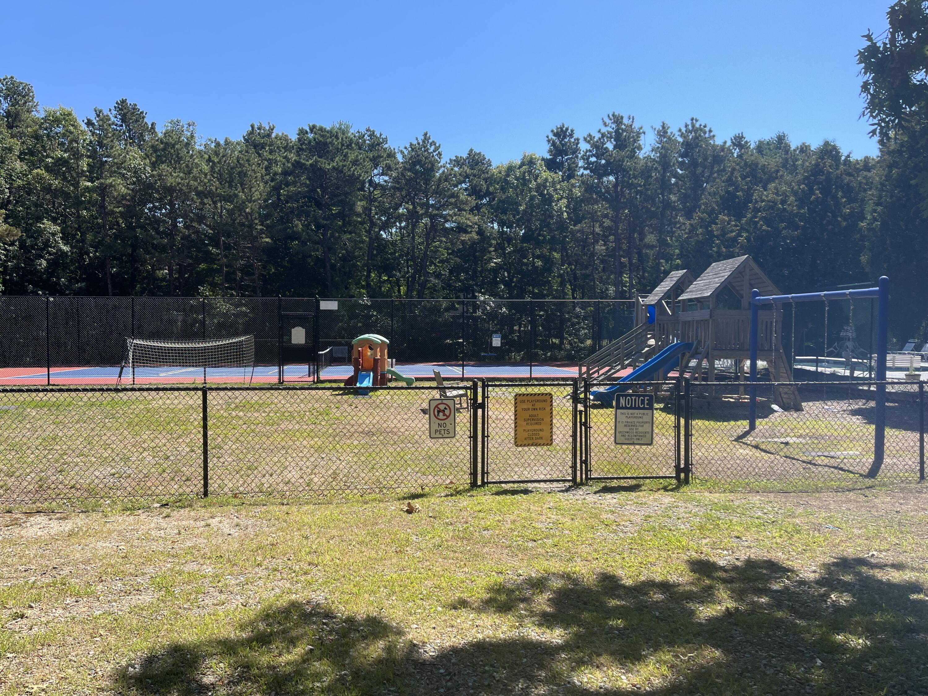 10 Shadbush Circle Mashpee MA 02649