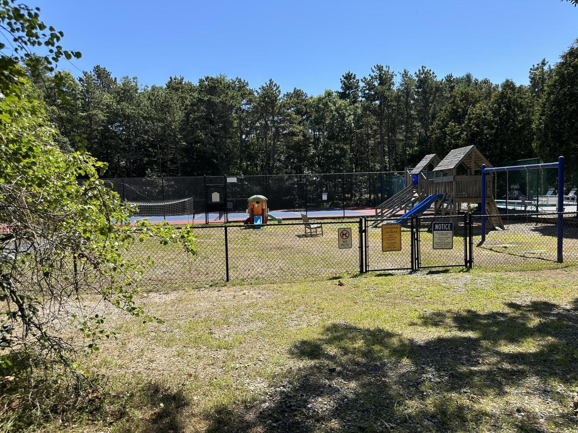 10 Shadbush Circle Mashpee MA 02649