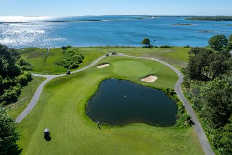 7 Overview Lane Oak Bluffs MA 02557