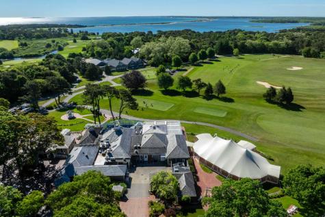 7 Overview Lane Oak Bluffs MA 02557