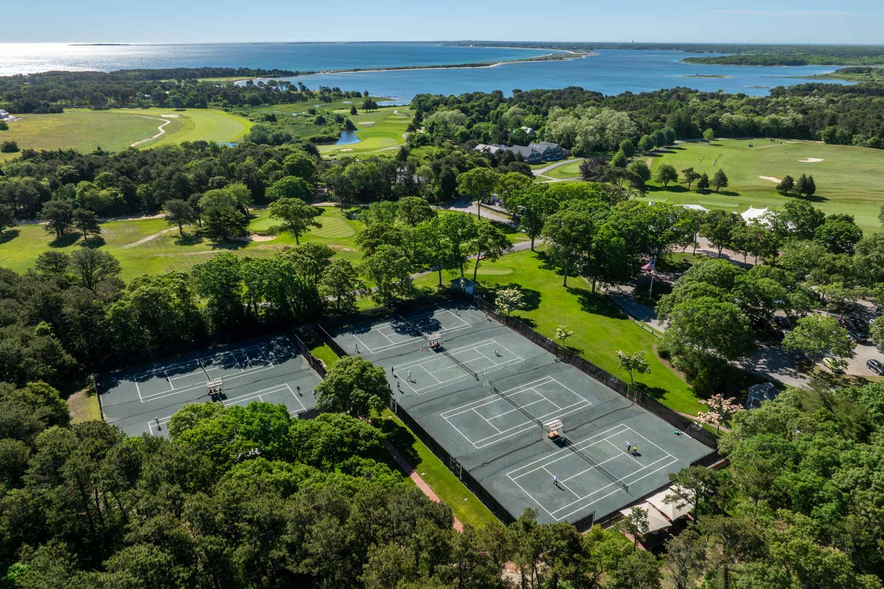 7 Overview Lane Oak Bluffs MA 02557