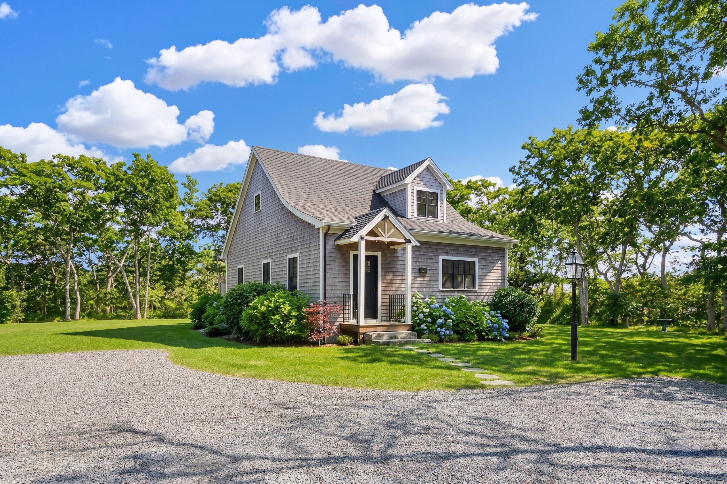114 Meetinghouse Way Edgartown MA 02539