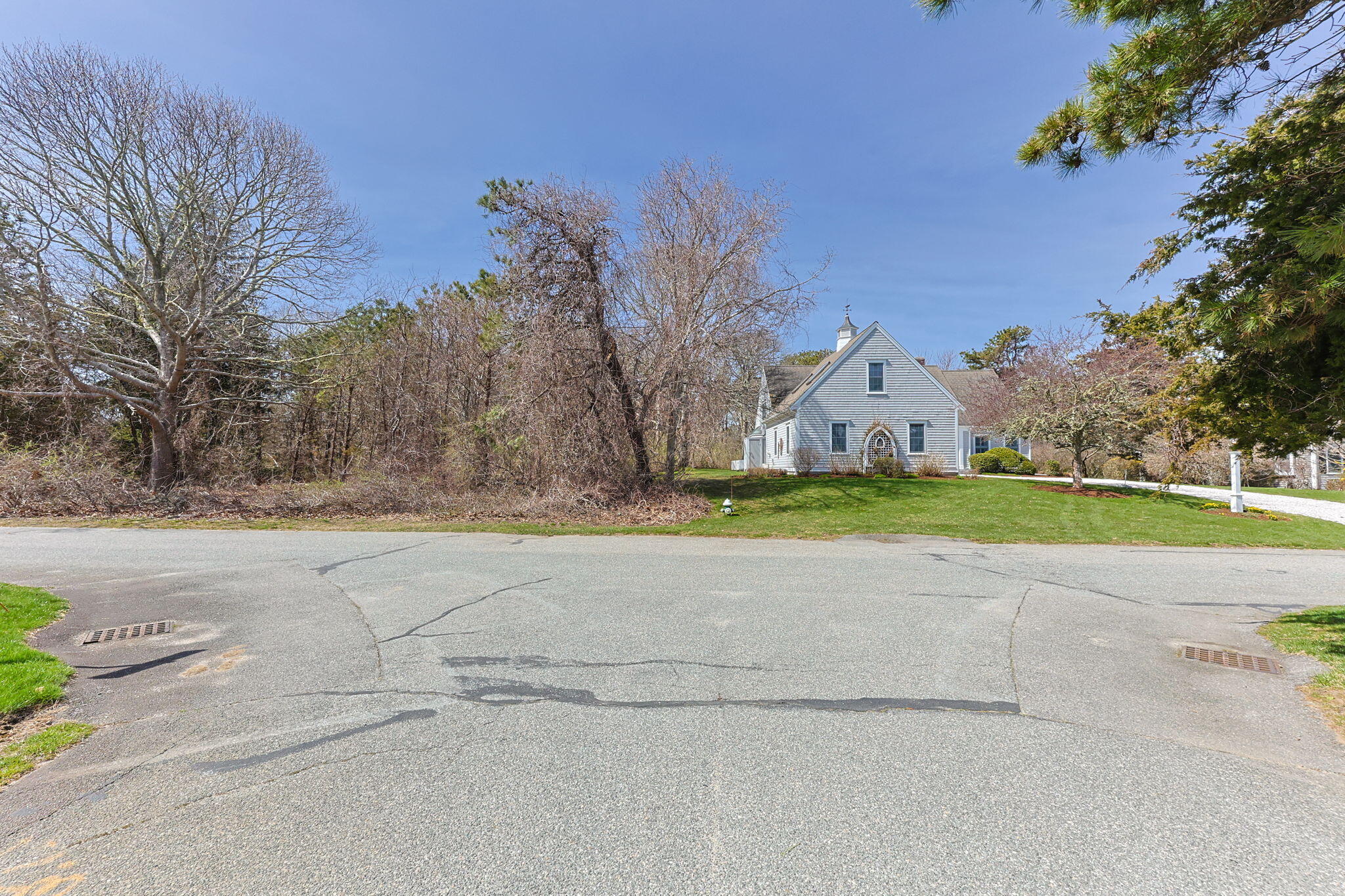 -0- Ambergris Circle Brewster MA 02631