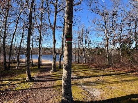 11 Makepeace Lane Yarmouth MA 02673