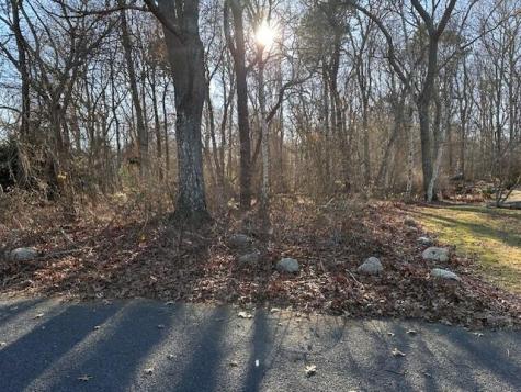 11 Makepeace Lane Yarmouth MA 02673