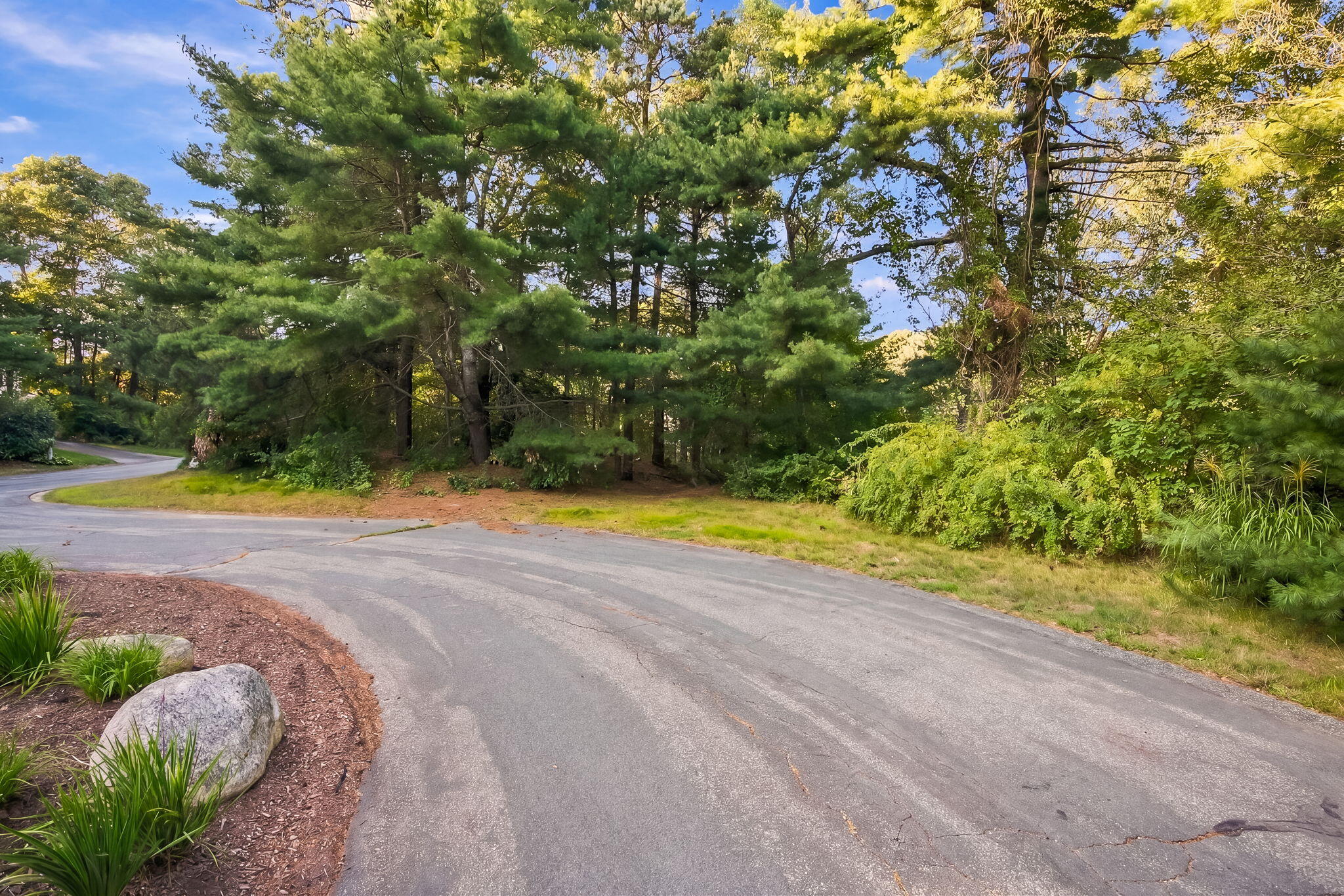 4 Haleys Way Forestdale MA 02644