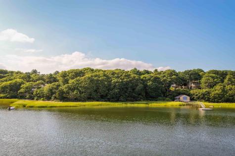 221 Scraggy Neck Road Cataumet MA 02534