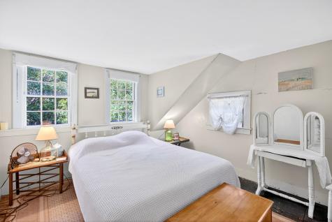 10 Cartway Eastham MA 02642