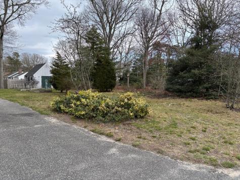 26 Bob-o-link Lane Yarmouth MA 02673