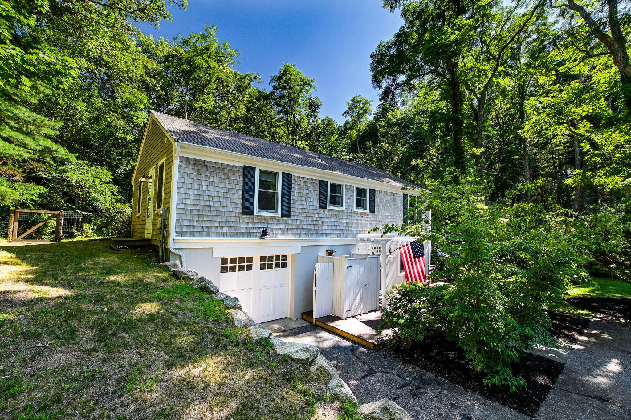 72 Benjamin Nyes Lane North Falmouth MA 02556