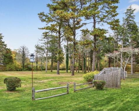 25 Whig Street Dennis MA 02638