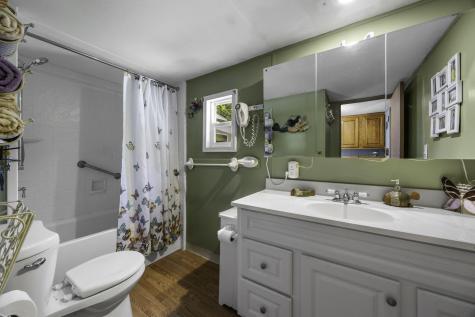 2 5th Avenue Bourne MA 02532