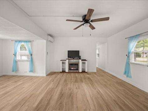 32-6 S Mdw Village Carver MA 02330