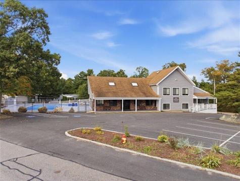 32-6 S Mdw Village Carver MA 02330