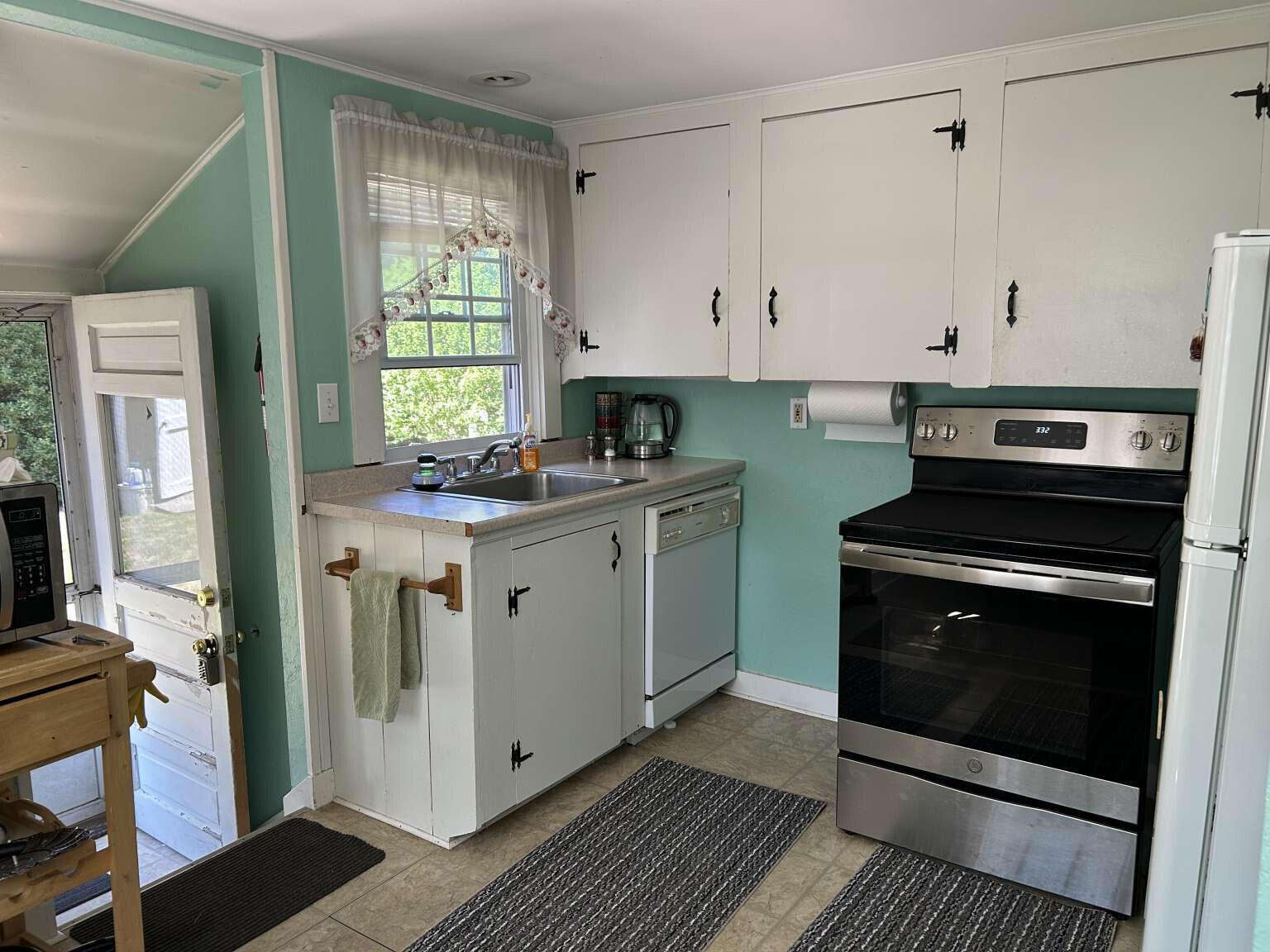 44 Trotters Lane West Dennis MA 02670
