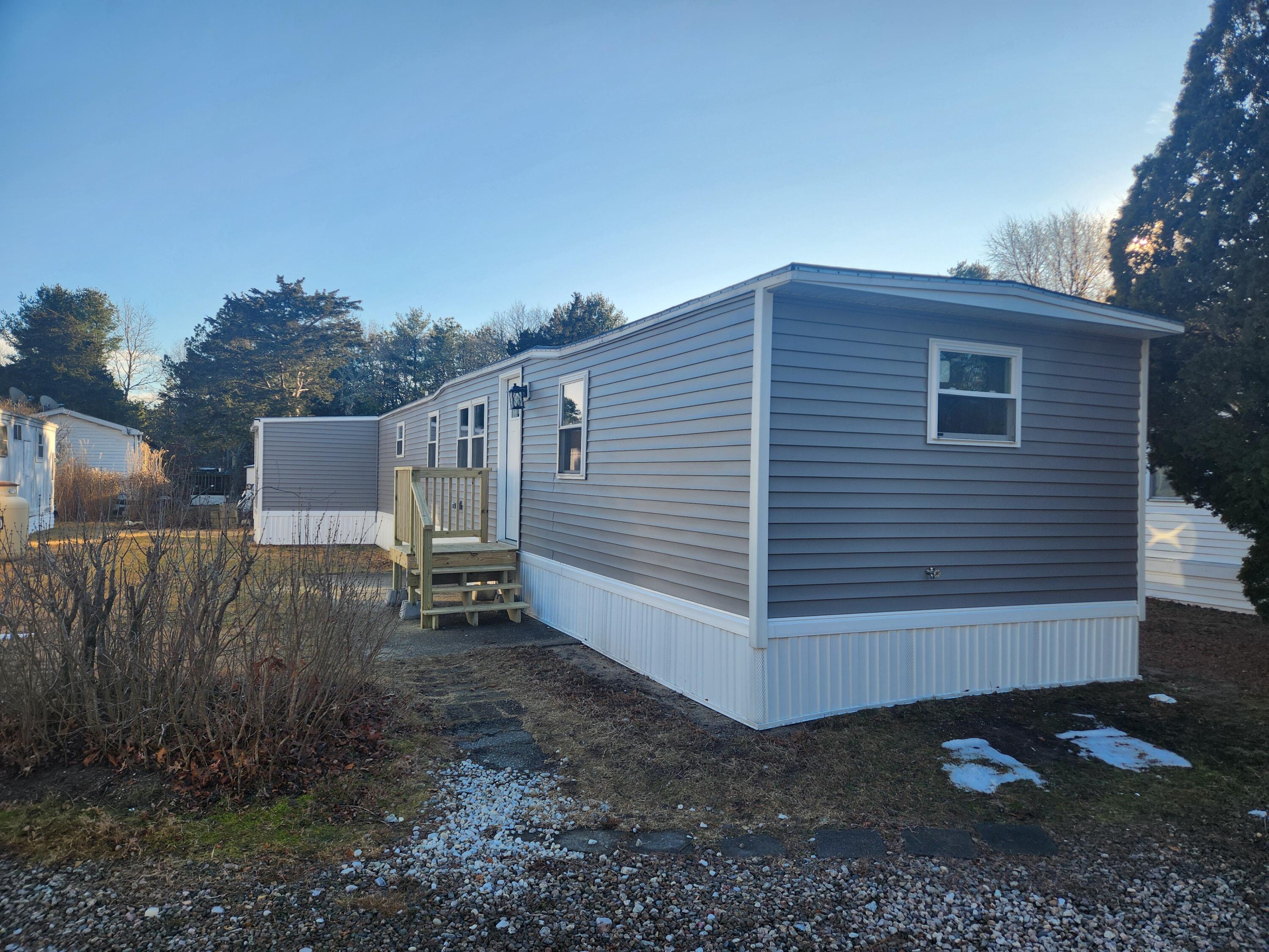 3 Fourth Avenue Bourne MA 02559