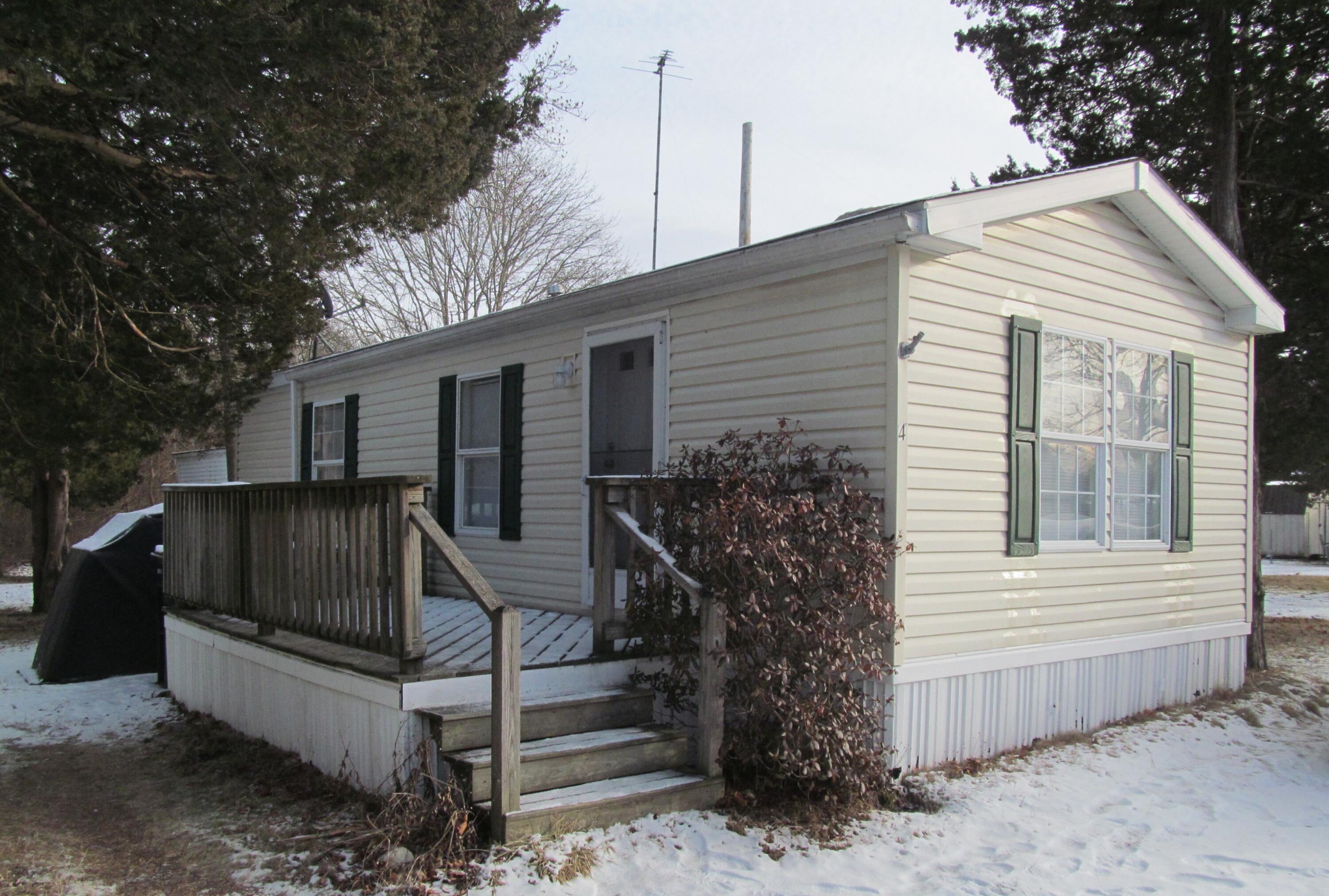 4 Fourth Street Bourne MA 02559