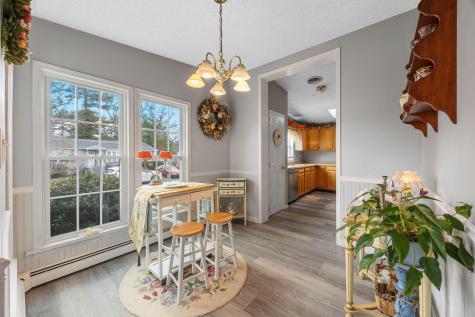 23 Green Holly Drive Kingston MA 02364