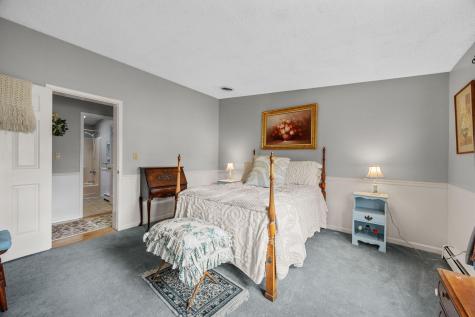 23 Green Holly Drive Kingston MA 02364