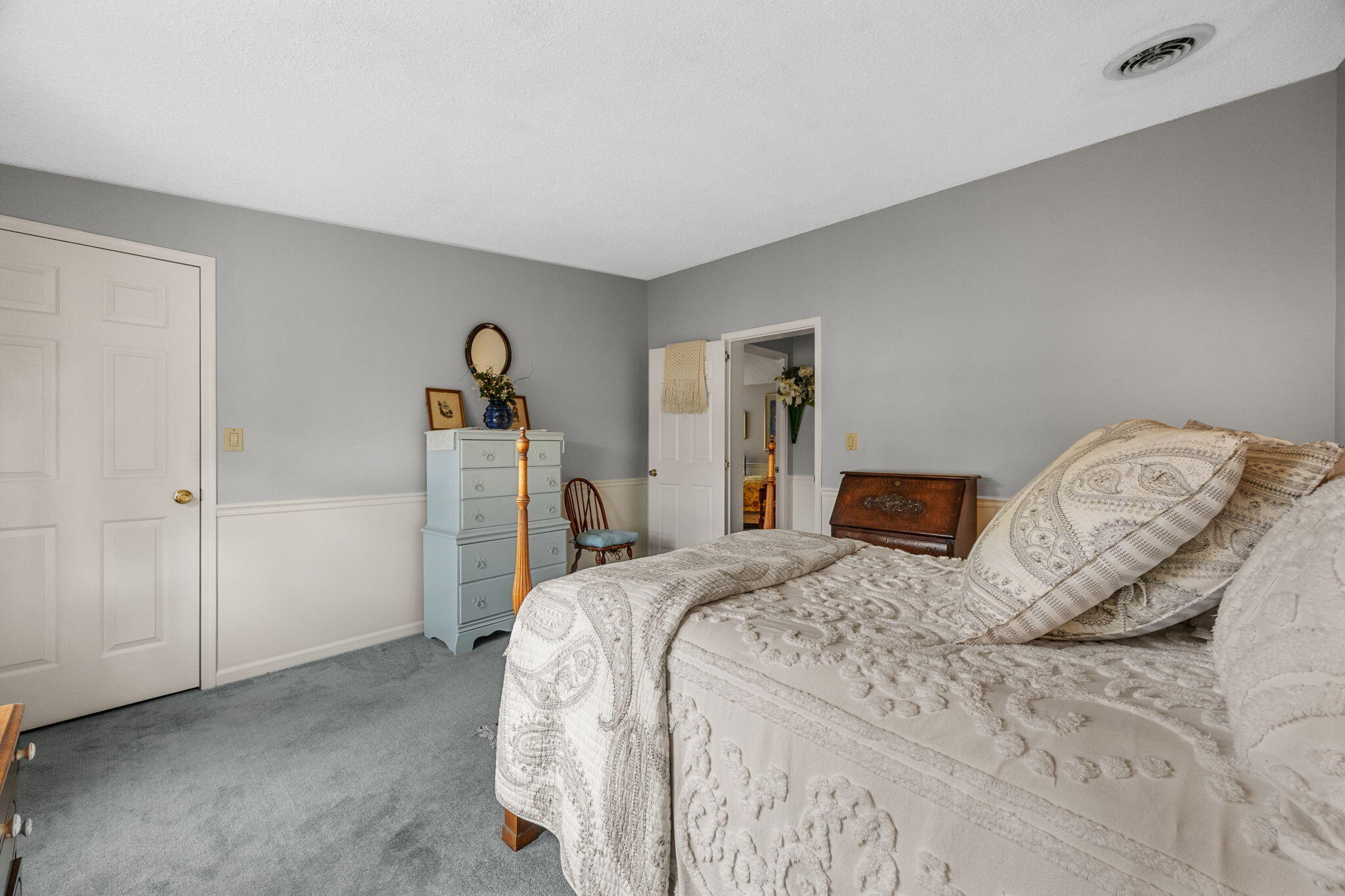 23 Green Holly Drive Kingston MA 02364