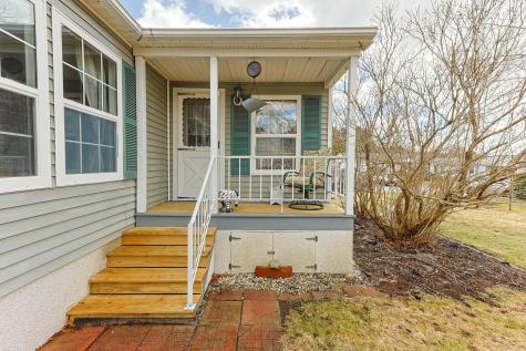 23 Green Holly Drive Kingston MA 02364