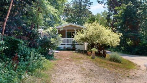 Wellfleet MA 02667