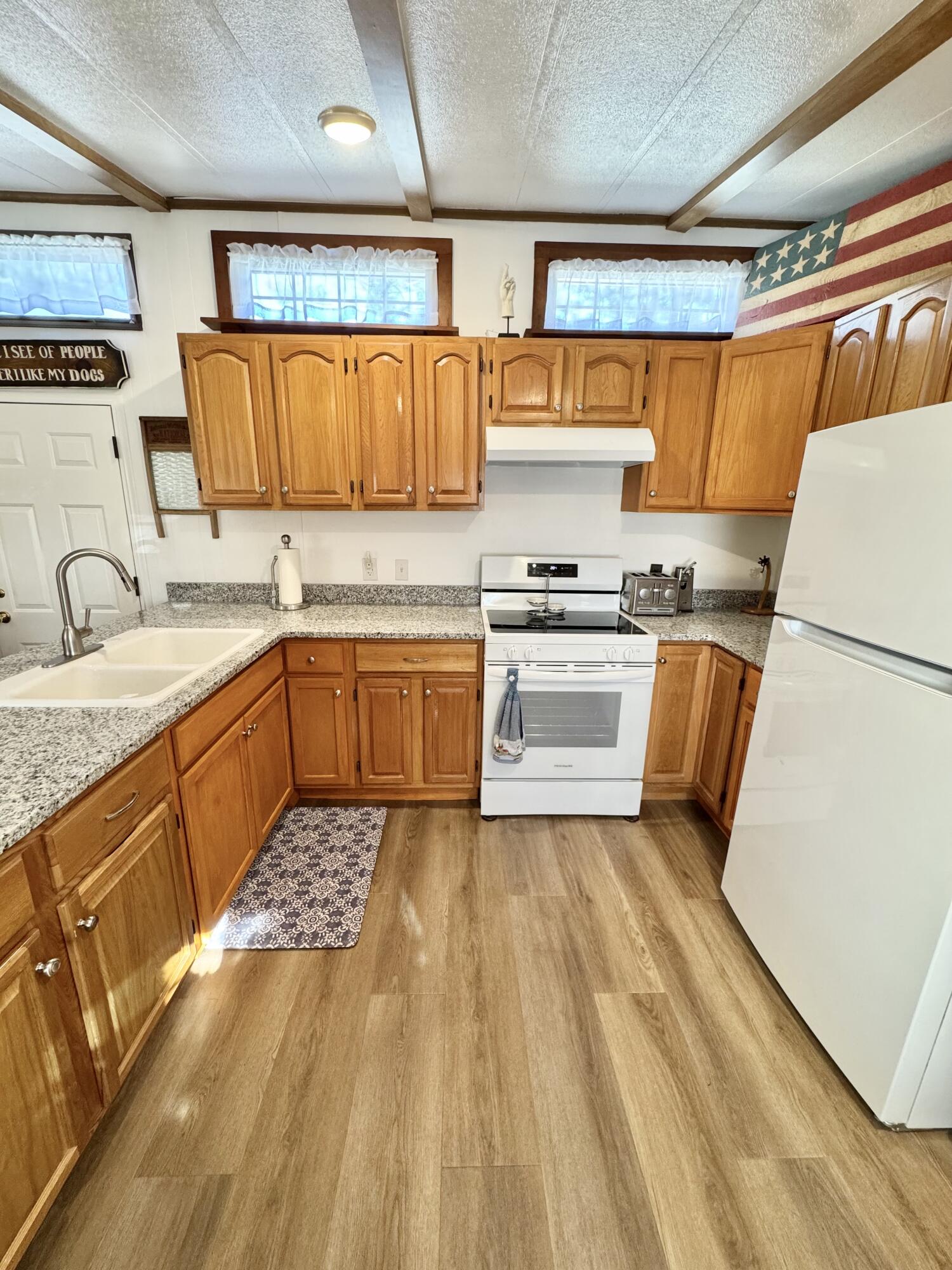 189 Pine View Terrace Wareham MA 02576