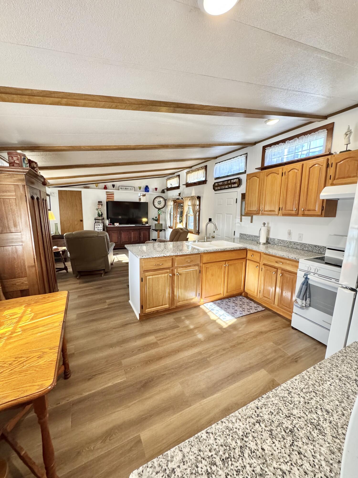 189 Pine View Terrace Wareham MA 02576