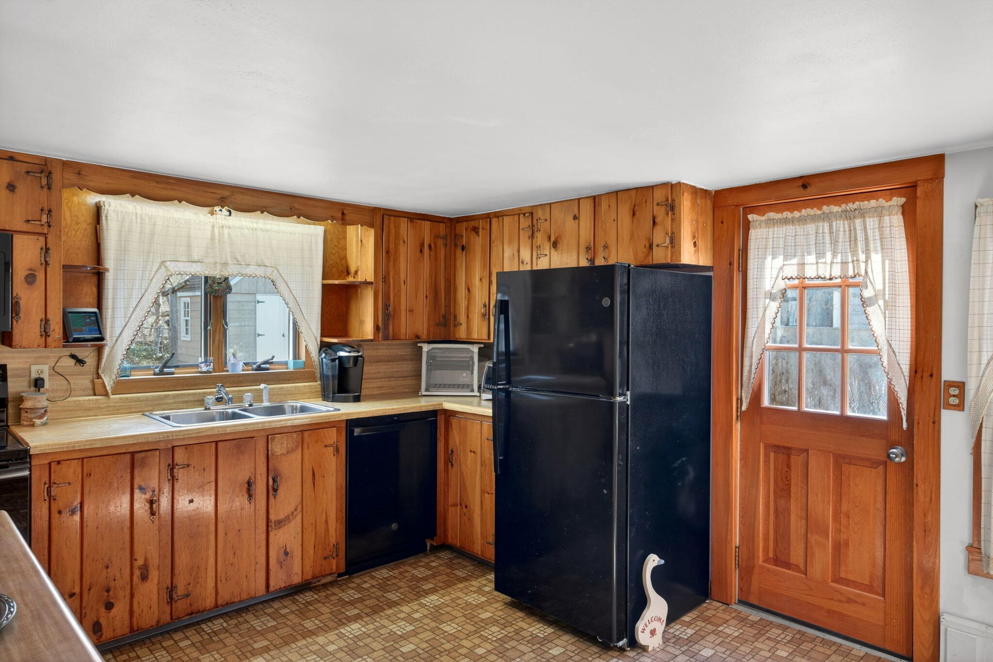 31 Conant Street Provincetown MA 02657
