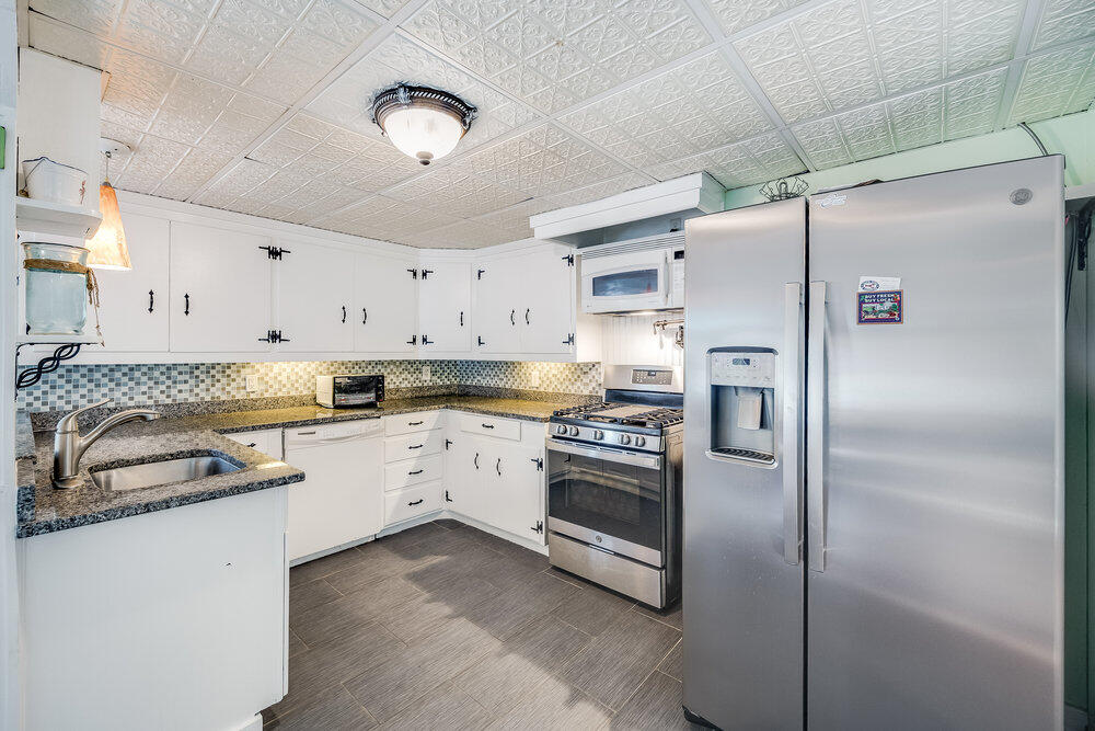 281 Gosnold Street Barnstable MA 02601