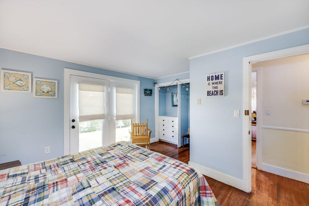 281 Gosnold Street Barnstable MA 02601