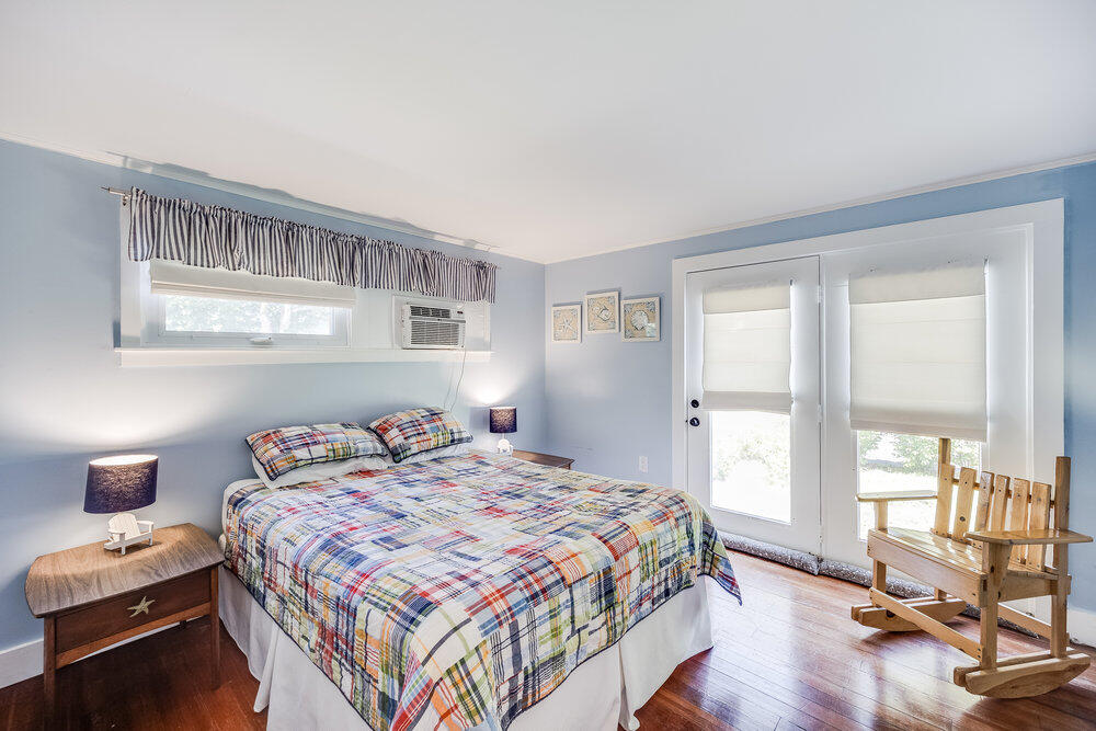 281 Gosnold Street Barnstable MA 02601