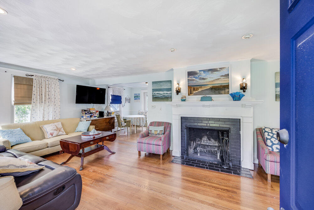 281 Gosnold Street Barnstable MA 02601