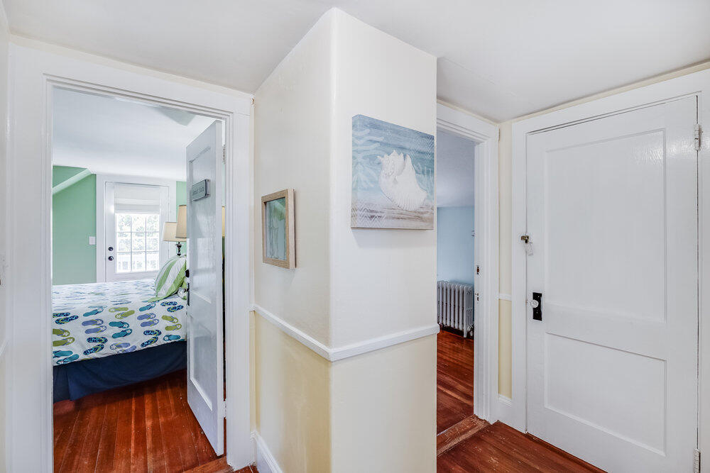 281 Gosnold Street Barnstable MA 02601