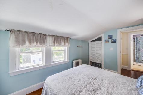 281 Gosnold Street Barnstable MA 02601