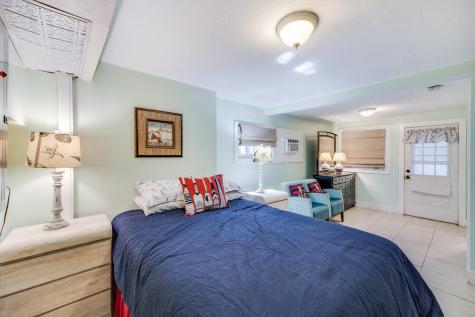 281 Gosnold Street Barnstable MA 02601