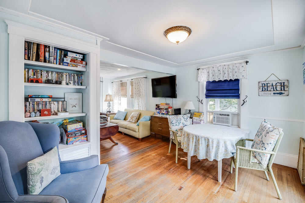 281 Gosnold Street Barnstable MA 02601