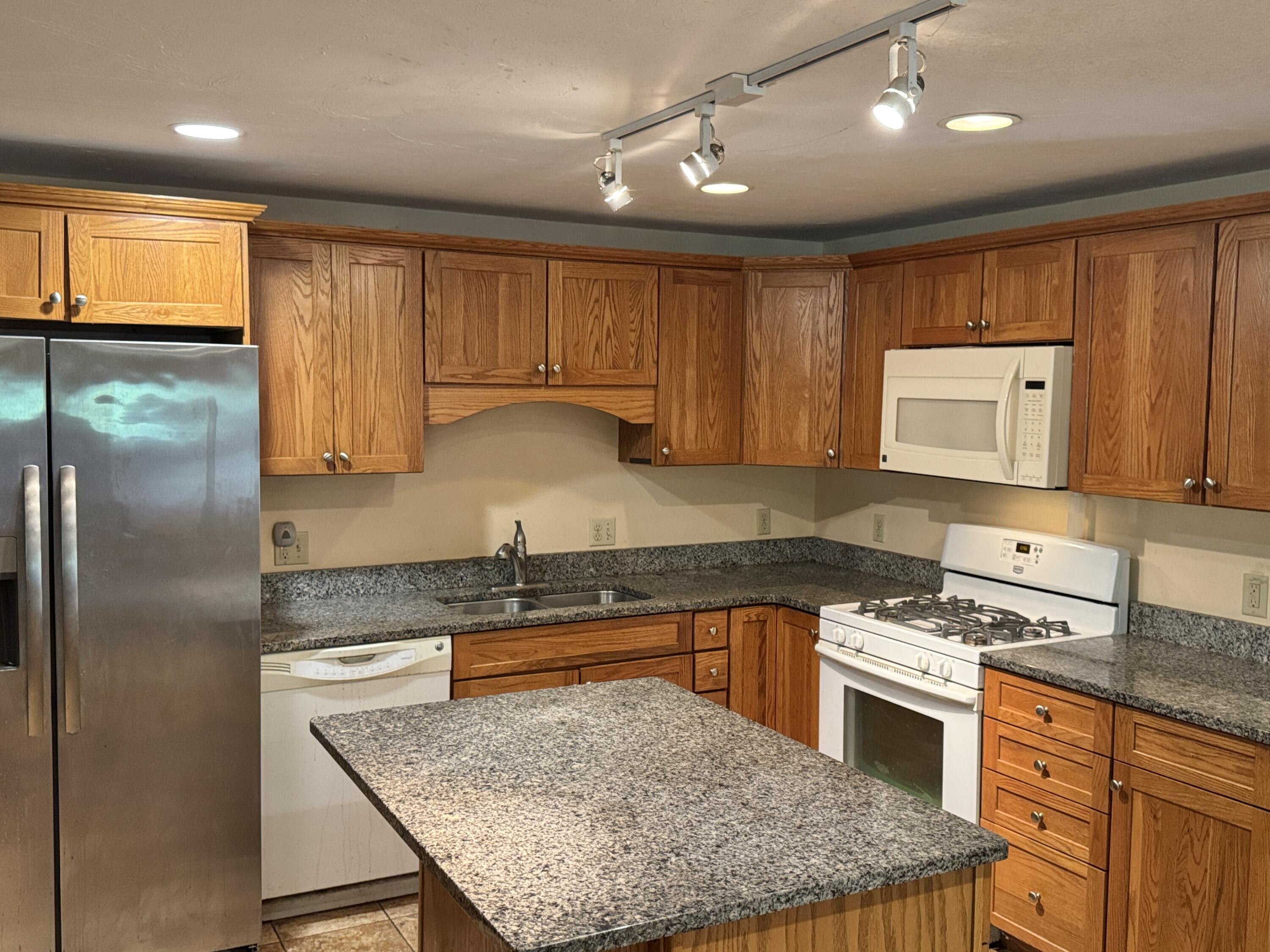 765 Schoolhouse Road Eastham MA 02642