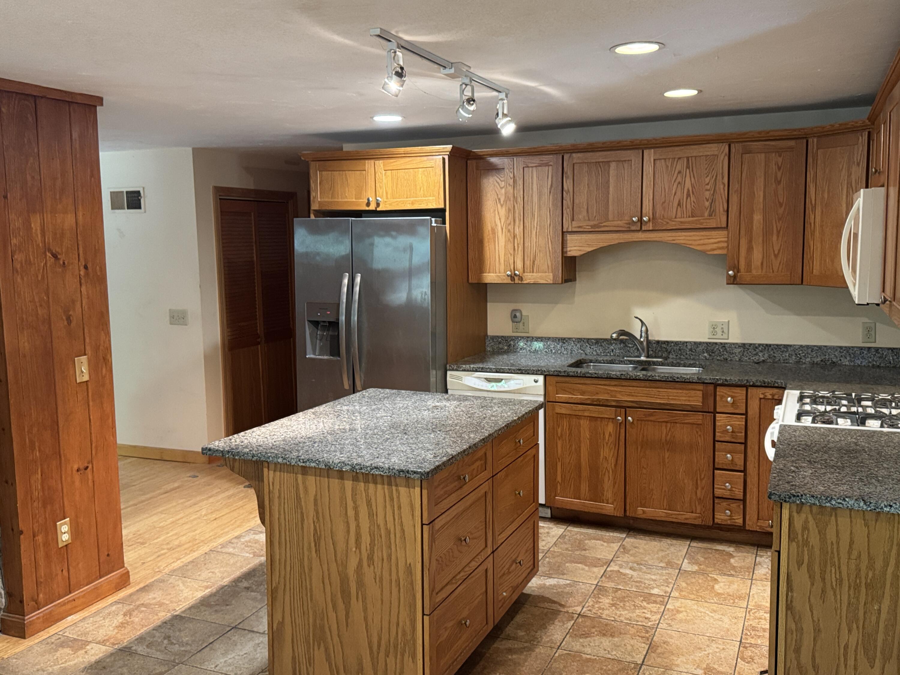 765 Schoolhouse Road Eastham MA 02642