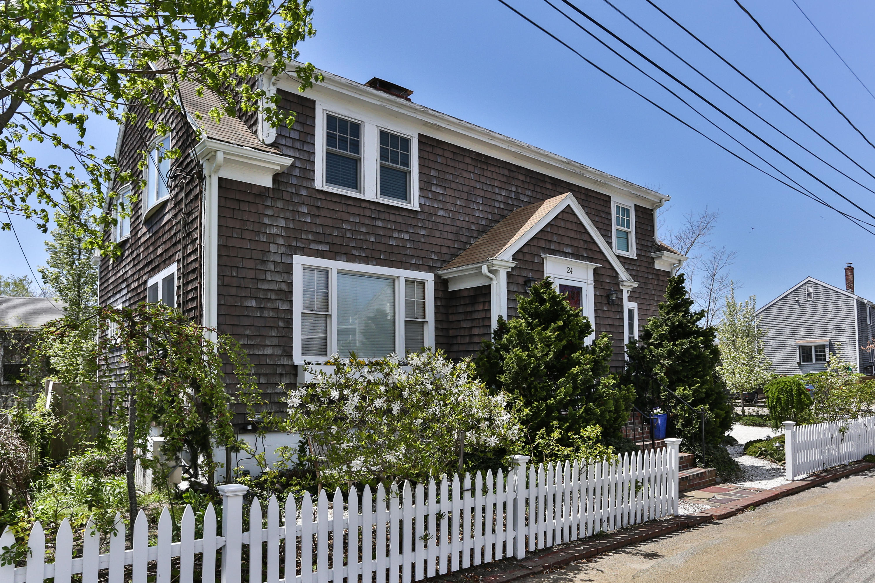 24 Winthrop Street Provincetown MA 02657